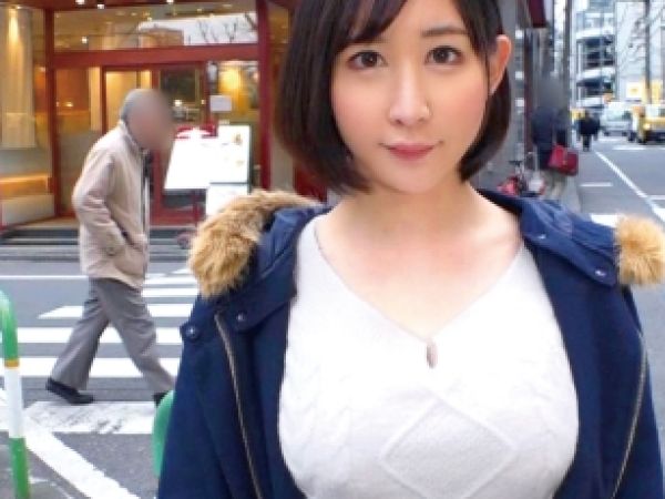 【Gカップ巨乳お姉さんの秘密】清楚系美女がオジさんと禁断の生ハメセックス！謎のモテ男にメロメロ♡ 連続イキで乱れまくる敏感ボディがエロすぎる！