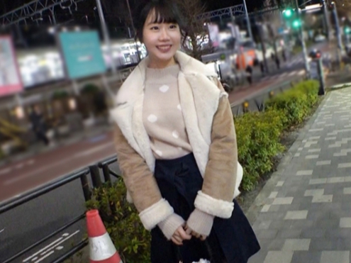 【控えめ美乳の誘惑】 恥ずかしがり屋の彼女を激しくピストン！ 敏感なアソコを責めまくり、絶頂の嵐に巻き込む！