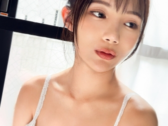 【アイドル級美少女の淫乱覚醒】『気持ち良すぎる…』完璧ルックスの美少女がチ○ポの虜に！ねっちょりピストンで巨乳を揺らしながら悶絶イキまくり！エロすぎる反応がたまらん！♡
