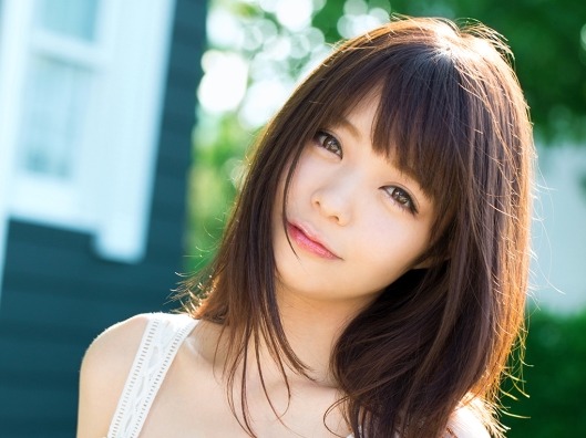 【貧乳素人娘たちの大胆プレイ】『恥ずかしい…』控えめバストが可愛い女の子たちが大集合！あどけない顔して制服やブルマでエッチなポーズ♥フェラチオや恥じらいセックスで貧乳の魅力を大解放！
