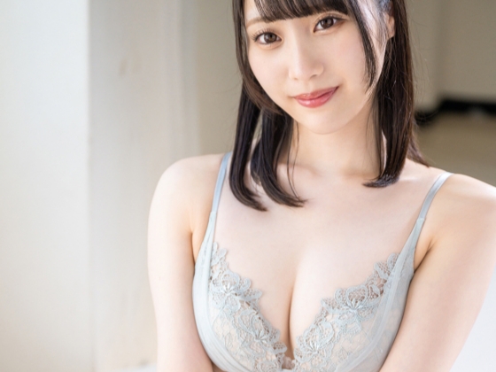 【色白美ボディのAVデビュー】杉原花菜ちゃんが初々しくも大胆にAVデビュー！まぶしいほど美しいカラダで肉棒を受け止め、感じまくる姿に大興奮！初体験の快感に悶える姿は必見♡