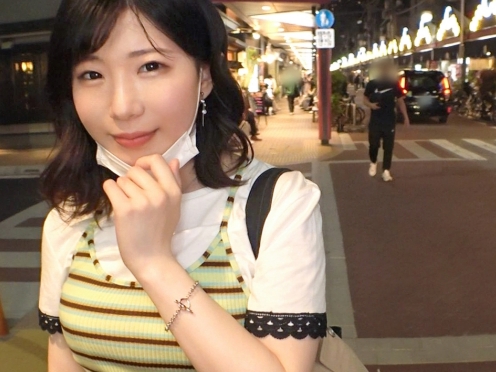 【無毛マ●コな素人娘】『えっ、パイパンなの？』ナンパした可愛い女子がまさかの無毛！ねっちょり愛撫で愛液ダダ漏れ、ヌルヌルマ●コでエッチな反応が止まらない！！♡