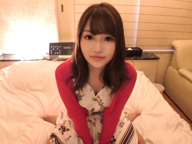 【騎乗位天国】『もっと奥まで…』キュートな美少女が騎乗位で大胆に腰振り！ビンビンのチ○コでおマ○コを激しく突き上げられ、悶えながら感じまくるエロカワSEX！♡