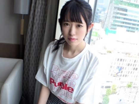 【童顔美少女の顔射体験】『えっ、顔にかけちゃうの？』ビンビンのチンコで激しく突かれ、カワイイ顔にザーメンぶっかけ！童顔ロリっ娘が濃厚フィニッシュで悶絶！♡