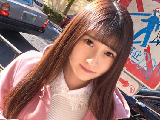 【華奢なロリっ娘の無毛マンコ】『もっと突いて…』貧乳ちっぱいの美少女が、激ピストンで感じまくり！華奢なカラダを激しく揺さぶる、濃厚でエッチなセックス！♡